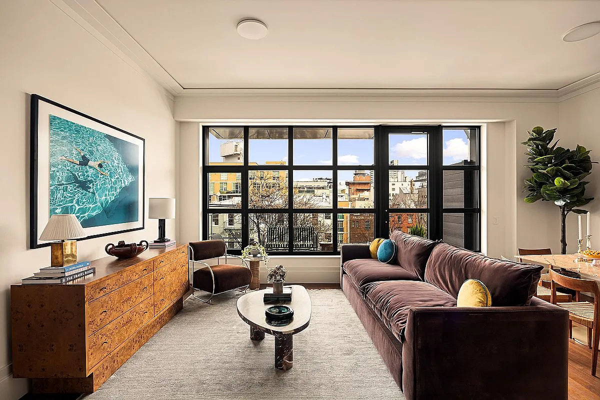 127 Kent Ave #4I photo 1