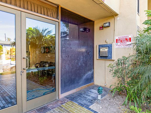 2nd image of 6225 Coldwater Canyon Ave Unit 108