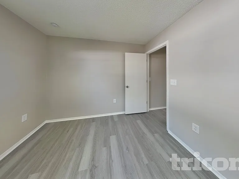 5150 Ashton Pines Ln — Photo 11