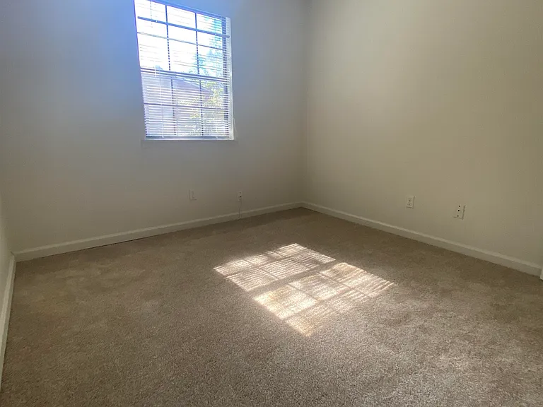 3701 Donovan Dr #B — Photo 34
