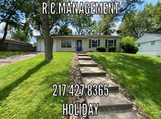 920 Holiday Dr, Danville, IL 61832
