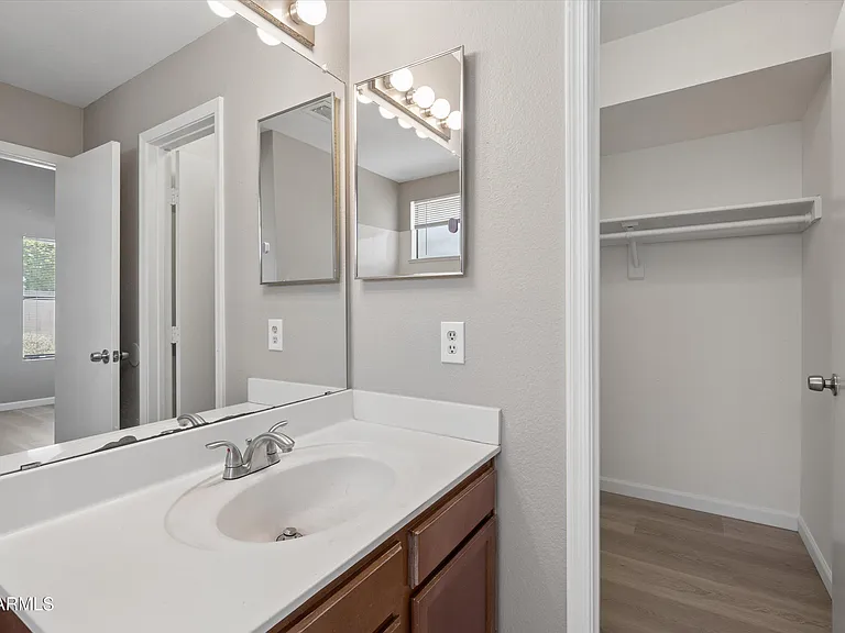11904 N 76th Ln — Photo 13