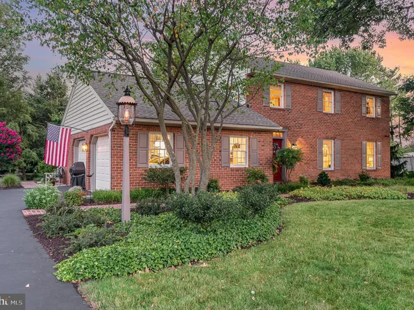 259 School Ln, Mount Joy, PA 17552