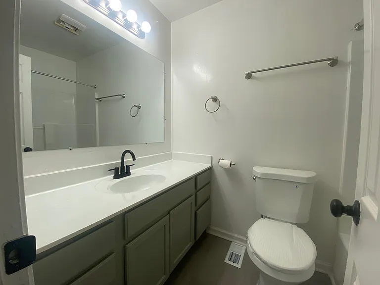 1006 Middleton Pl — Photo 20