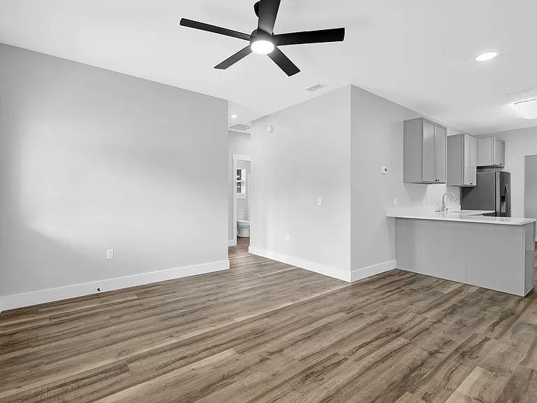 2621 Laurie Ave #2621 — Photo 14