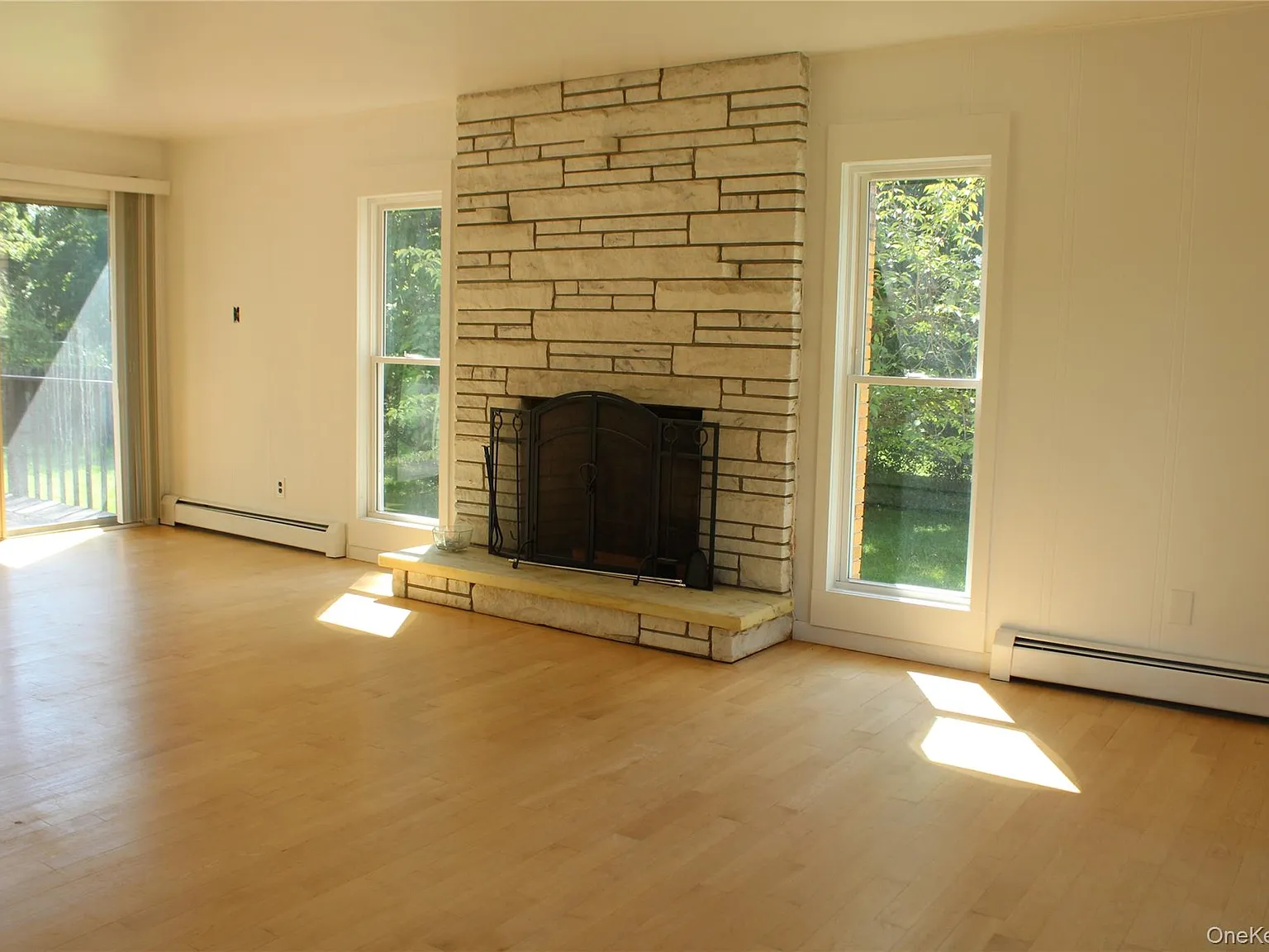 5 bed, 3.5 bath, 2536 sqft, $4,000 — Photo 4