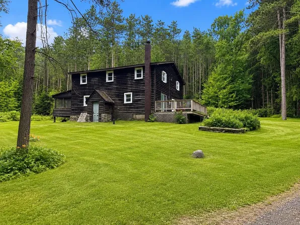 47 Hereford Ln, Westfield, PA 16950