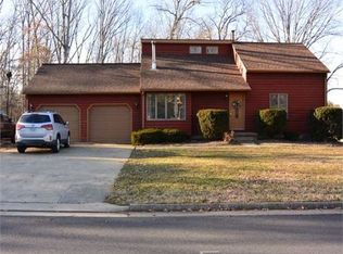 25 Falling Rock Dr, Stuarts Draft, VA 24477