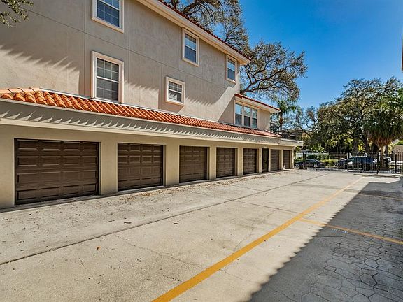 4th image of 3017 W Bay View Ave #C