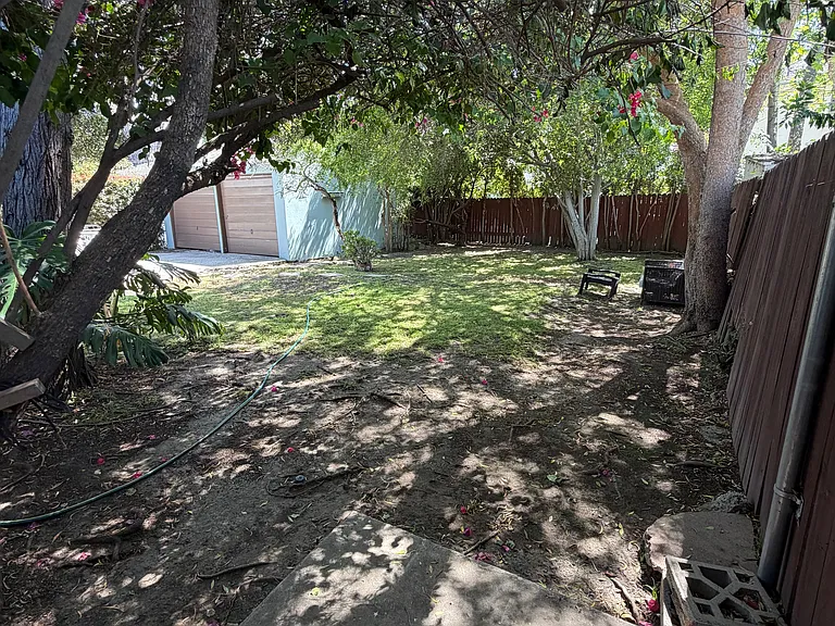 127 Stonehaven Way — Photo 2