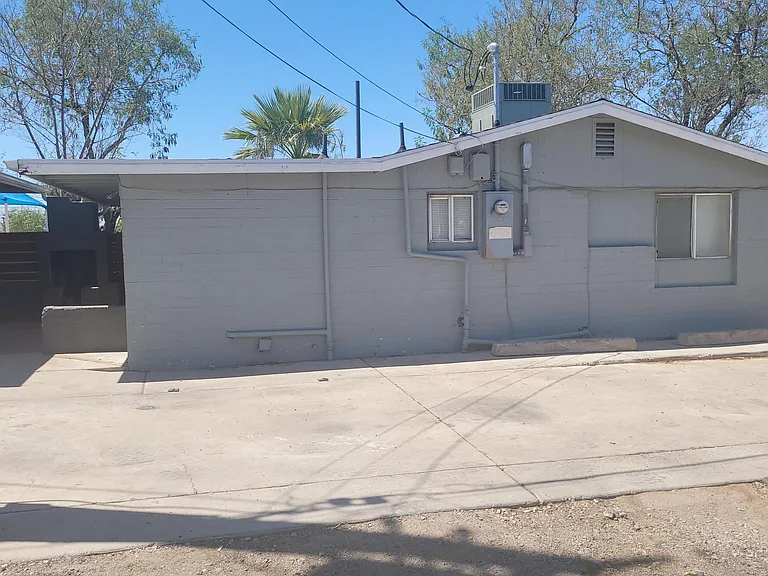 10705 N 15th Ave #2 — Photo 20