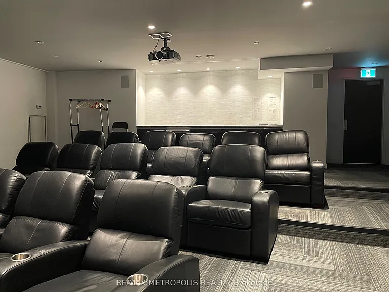 1815 Yonge St #1204 — Photo 10