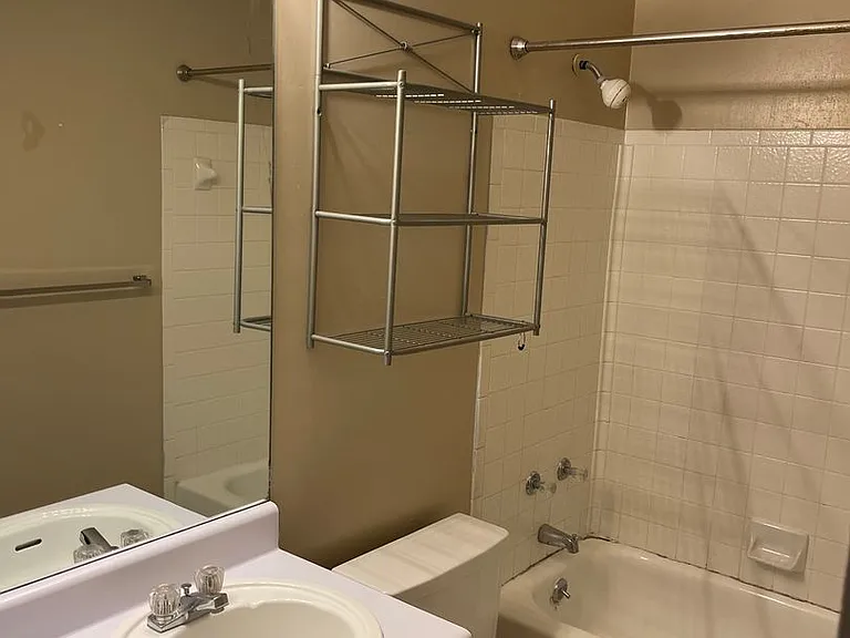 168 E University Dr #L-208 — Photo 13