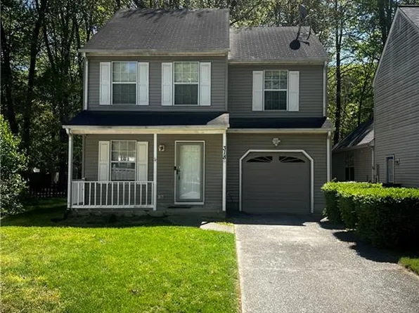 318 Windy Ridge Ln, Newport News, VA 23602