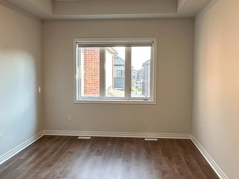 220 Coronation Rd — Photo 15