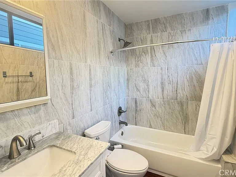 5841 Etiwanda Ave — Photo 16