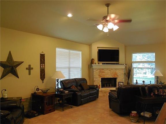 5th image of 138 Kaeleku Ln