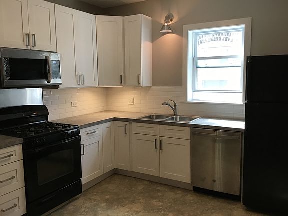 3rd image of 4954 N Claremont Ave #2