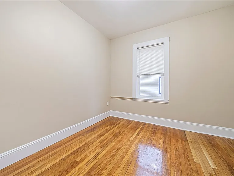 46 Astoria St #3 — Photo 7