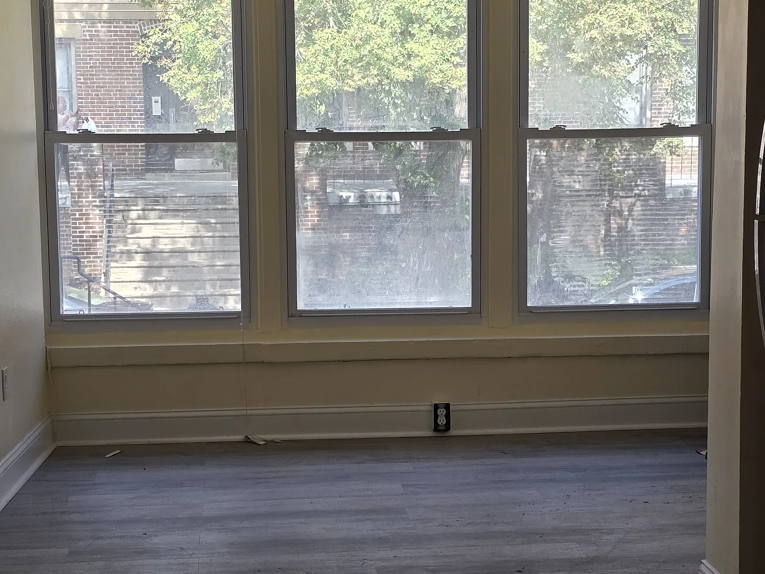 5448 Locust St — Photo 2