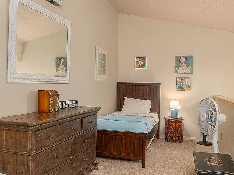 Mahoney Dr — Photo 16