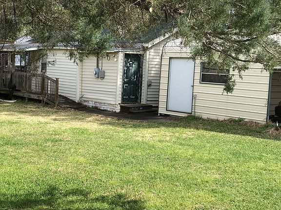 5th image of 9000 Gladewood St