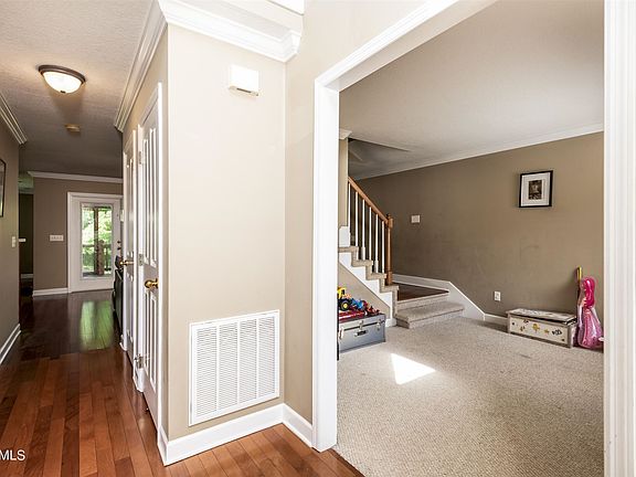 4th image of 1323 Pershing Hill Ln