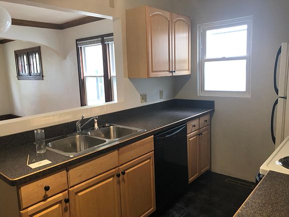 5th image of 3606 34th Ave S