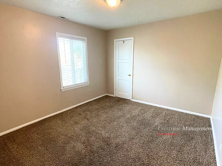 Lindell Fourplex — Photo 7