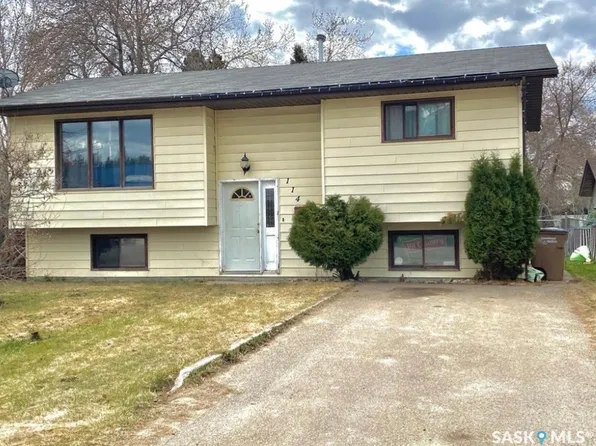 114 7th Avenue S, Big River, SK S0J 0E0