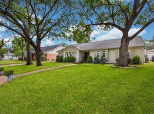 2930 Kevin Ln, Houston, TX 77043