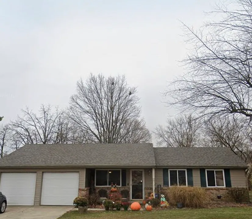 820 W Wenger Rd