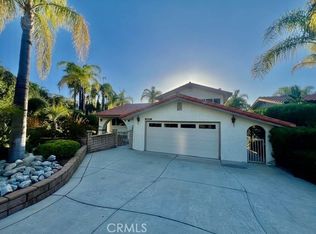 30417 Golden Gate Dr, Canyon Lake, CA 92587