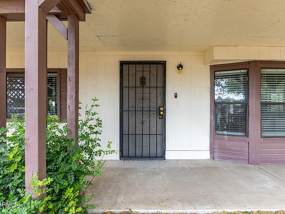 3rd image of 288 W ORO VIEJO Drive