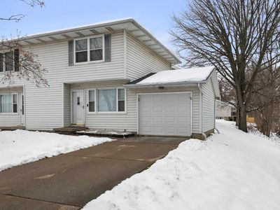 2130 E 38th St, Davenport, IA, 52807