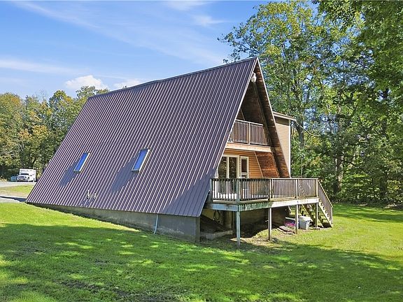 3rd image of 227 Allen Rd #A