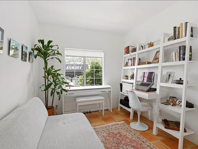 227 N Avenue 50 — Photo 12