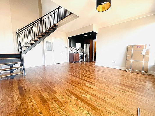 1st image of 676 E 21st St #6F