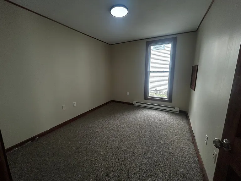 67 Groton Ave — Photo 13