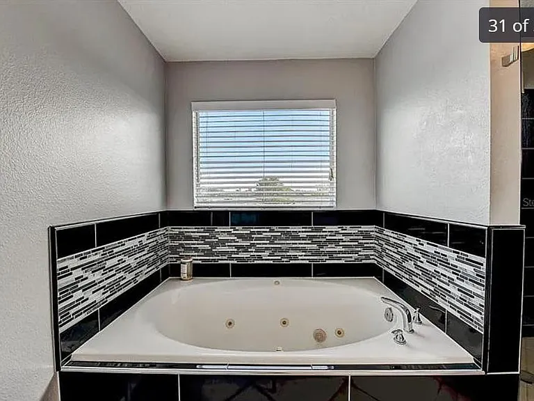 10621 Hatteras Dr — Photo 18