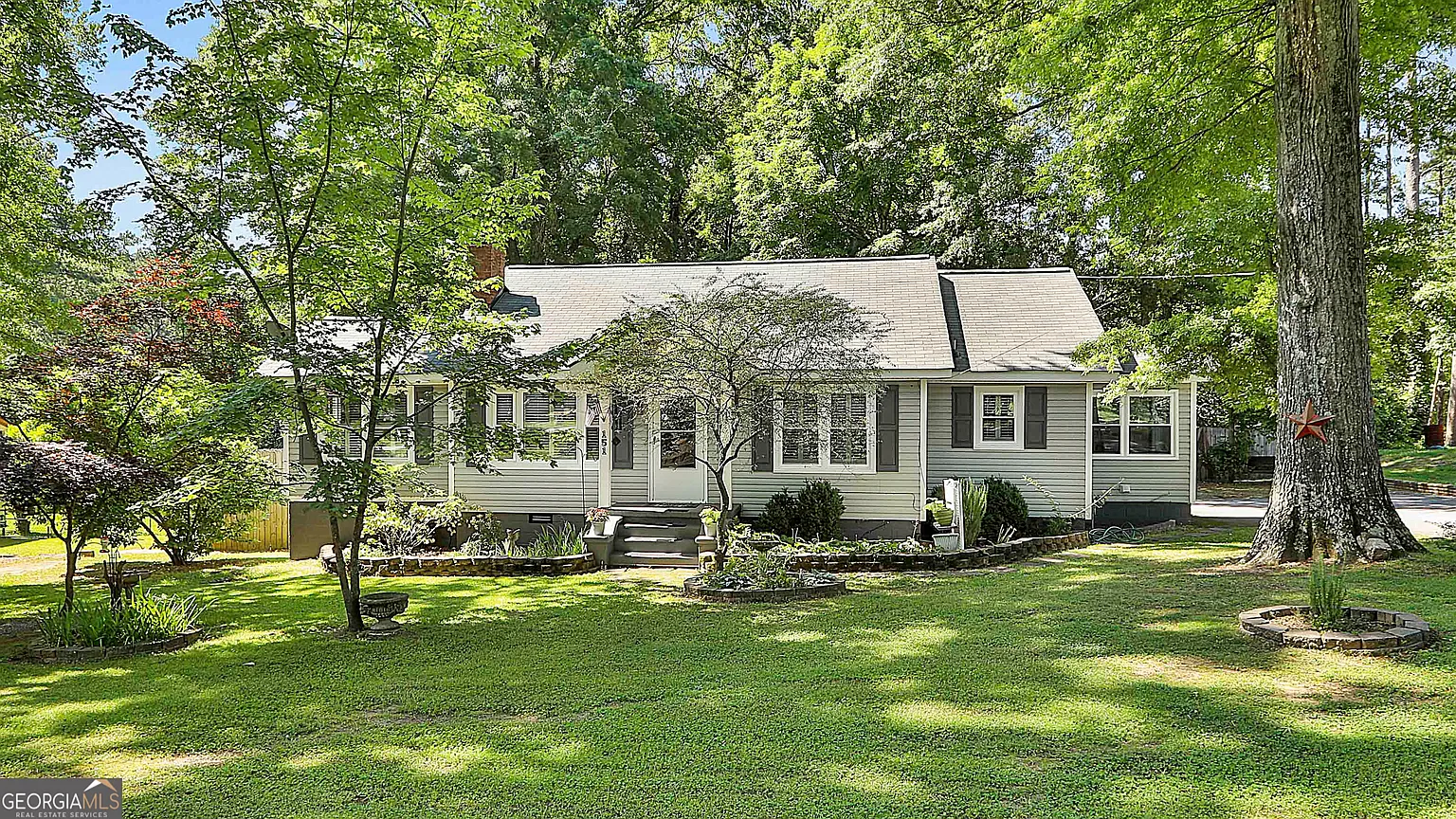 151 Dixon St photo 1