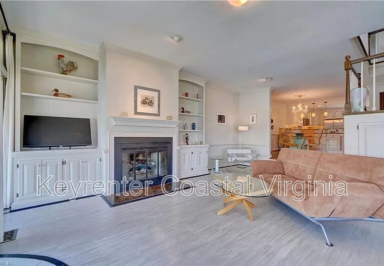 108 Commerce St — Photo 7