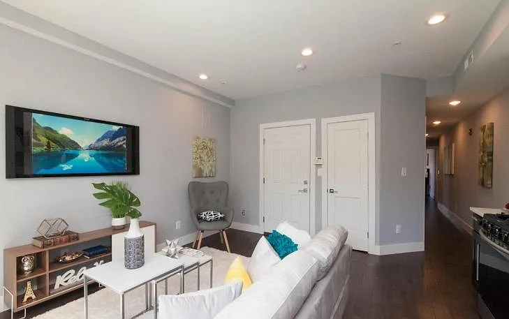 1038 Bladensburg Rd NE — Photo 2