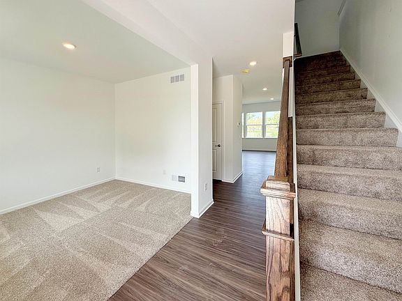 2nd image of 108 Obrien Ct #15