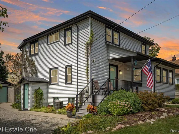 128 S Slater St, Lake Orion, MI 48362