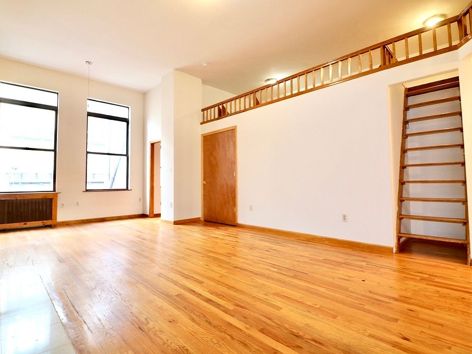 1st image of 135 W 74th St APT 2R