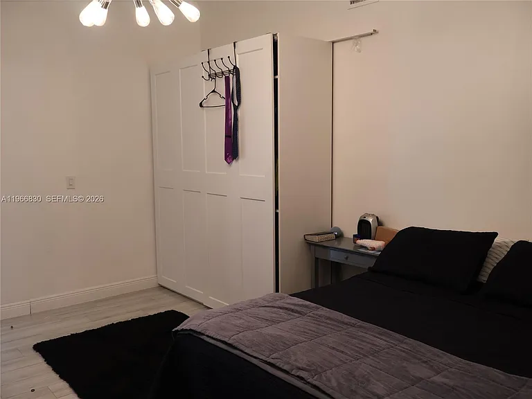 5505 SW 9th St — Photo 36