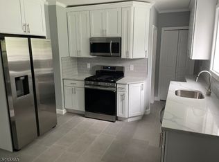 19 Walnut Ter, Bloomfield, NJ 07003