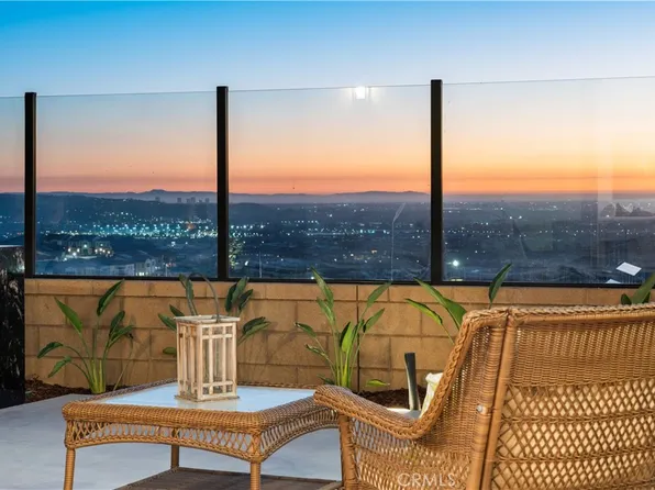 131 Oakstone, Irvine, CA 92618