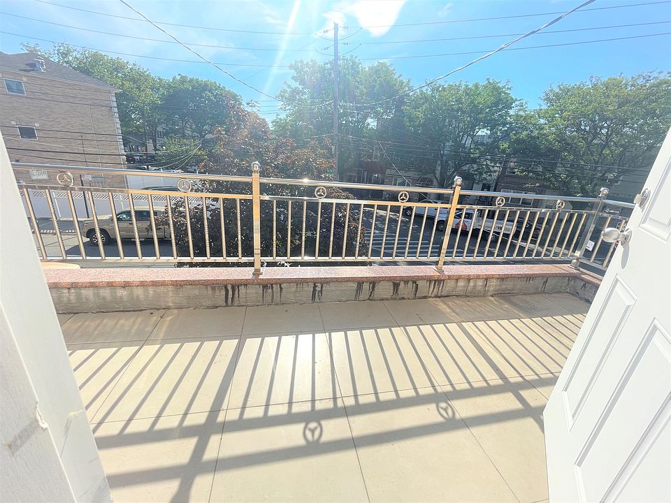 1st image of 2517 W 17th St Floor 2